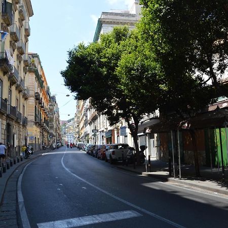 Casa Flora Al Corso Apartment Napoli Ngoại thất bức ảnh